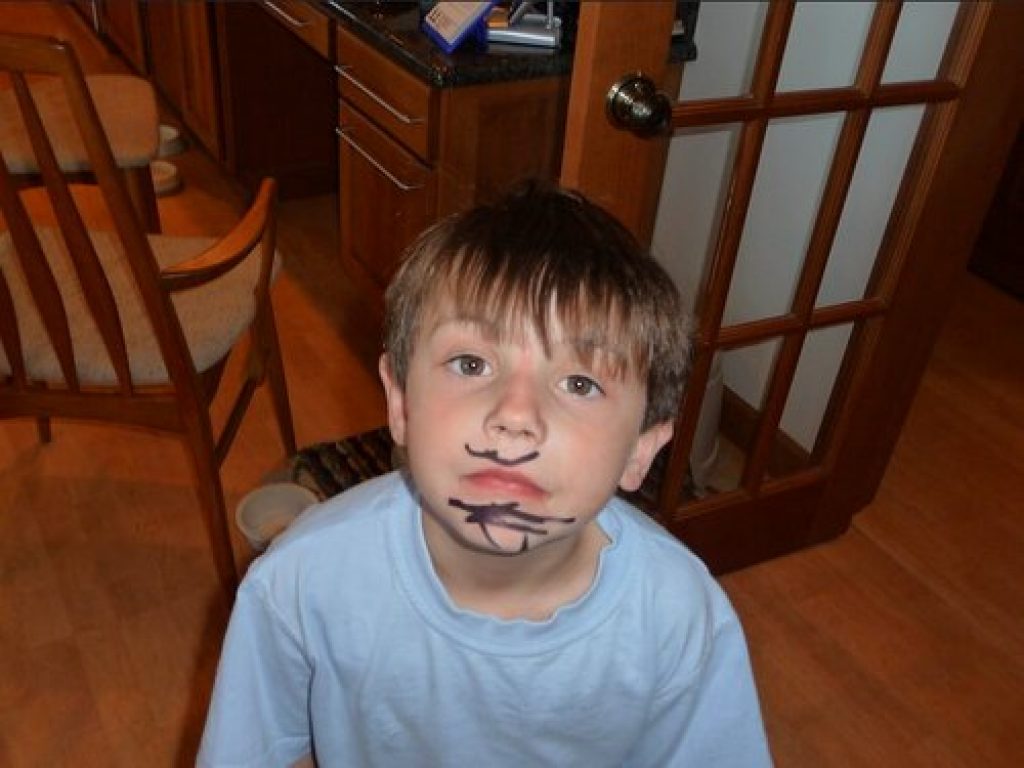 12 Genius Cotton Ball Hacks To Make Your Life Easier