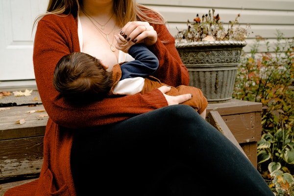 How Do I Start Breastfeeding Right?